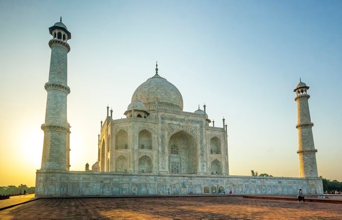 Same Day Taj Mahal & Agra Tour from Delhi by AC Car